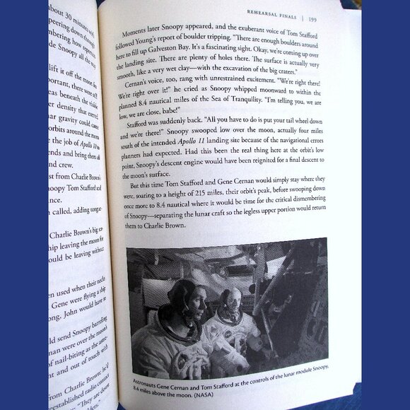 Book - Neil Armstrong: A Life of Flight, by Jay Barbree - Picture 9 of 15